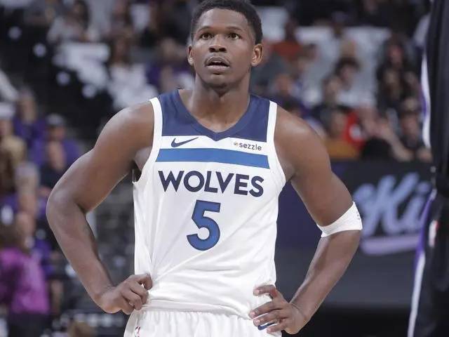 NBA:森林狼117-115险胜国王 兰德尔33分 爱德华兹32+7献准绝杀 德罗赞首秀26+8