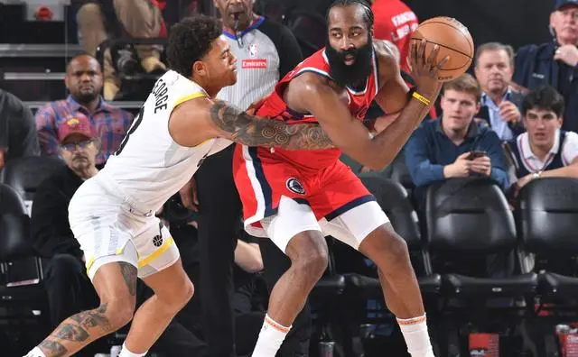 NBA:快船144-107大胜爵士 哈登轰41分6助打破纪录 末节一度领先40分